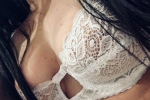 Mignonne sex dating in Camano Washington